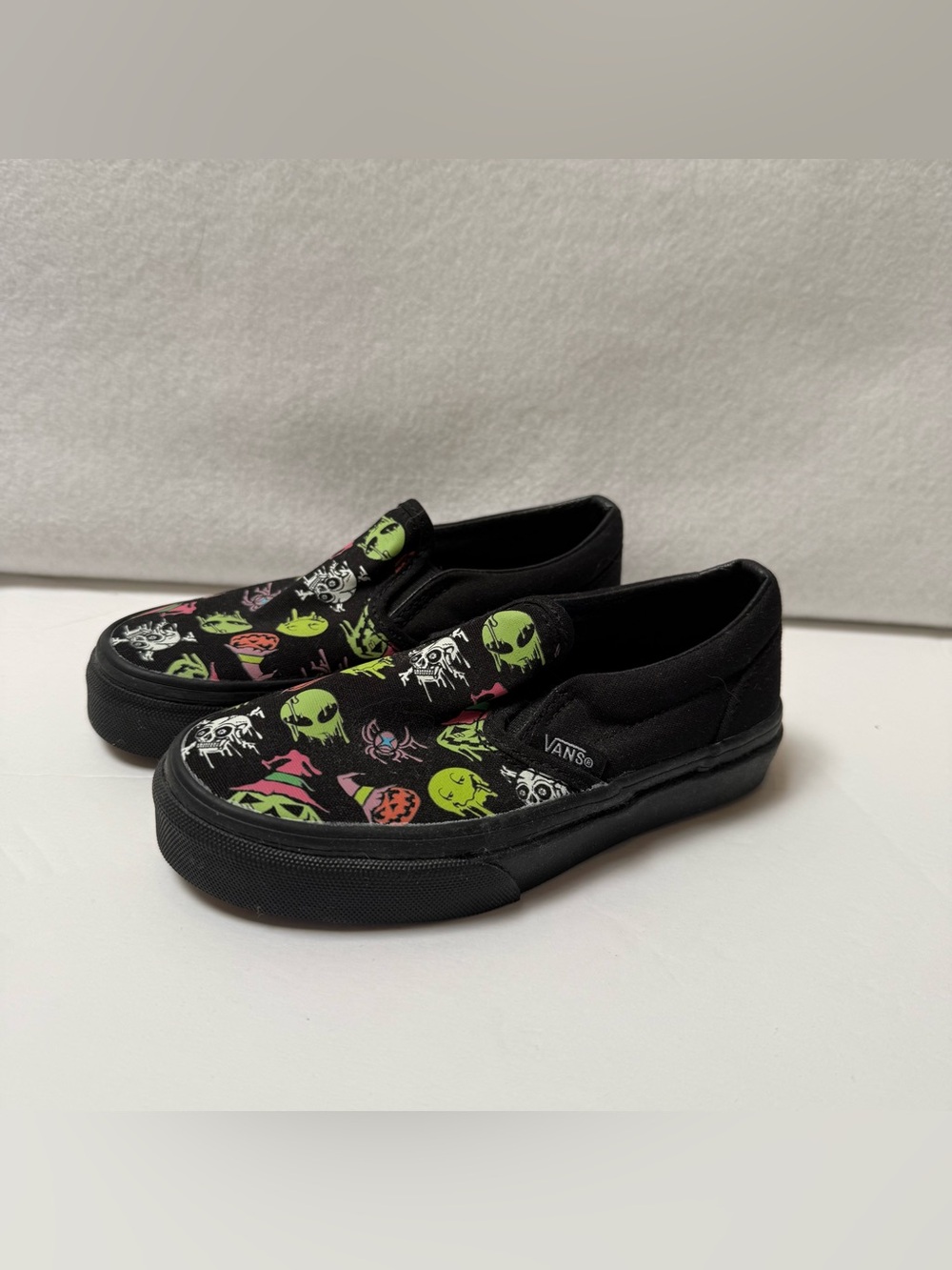 Vans Kids Slip-On Sneakers